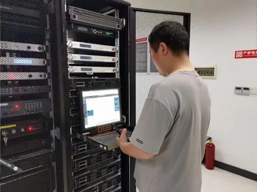 中國(guó)廣電重慶公司首次通過全市應(yīng)急廣播系統(tǒng)實(shí)施防空警報(bào)試?guó)Q